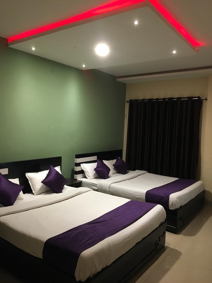 Hotel Time Palace Ooty Εξωτερικό φωτογραφία